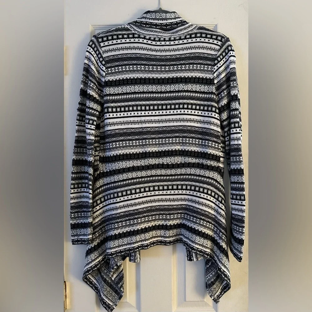 American Rag Cardigan - Picture 4 of 4